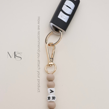 Load image into Gallery viewer, PERSONALISED NAME keyring or bag tag
